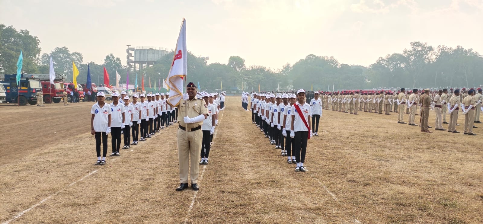 You are currently viewing ‘ स्टुडंट पोलीस कॅडेट प्रोग्राम ’ अंतर्गत घटक नाशिक शहर येथील 8 वी व 9 वी च्या विद्यार्थ्यांनी आजच्या 26 जानेवारी च्या परेड मध्ये उत्स्फूर्तपणे सहभाग घेतला. त्यावेळीची छायाचित्रे व व्हिडीओ.