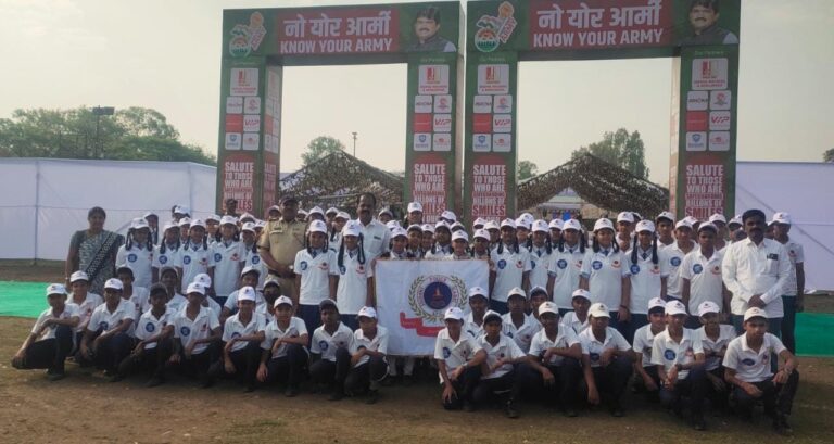 Read more about the article ‘ स्टुडंट पोलीस कॅडेट प्रोग्राम ’ अंतर्गत घटक नाशिक शहर यांनी दिनांक 18/03/2023 रोजी मनपा माध्यमिक विद्यालय, अंबड गाव येथील 8 वी व 9 वी च्या विद्यार्थ्यांनी ” Know Your Army ” भव्य दिव्य असे आर्मी शस्त्र प्रदर्शनास भेट दिली. त्यावेळीची छायाचित्रे.