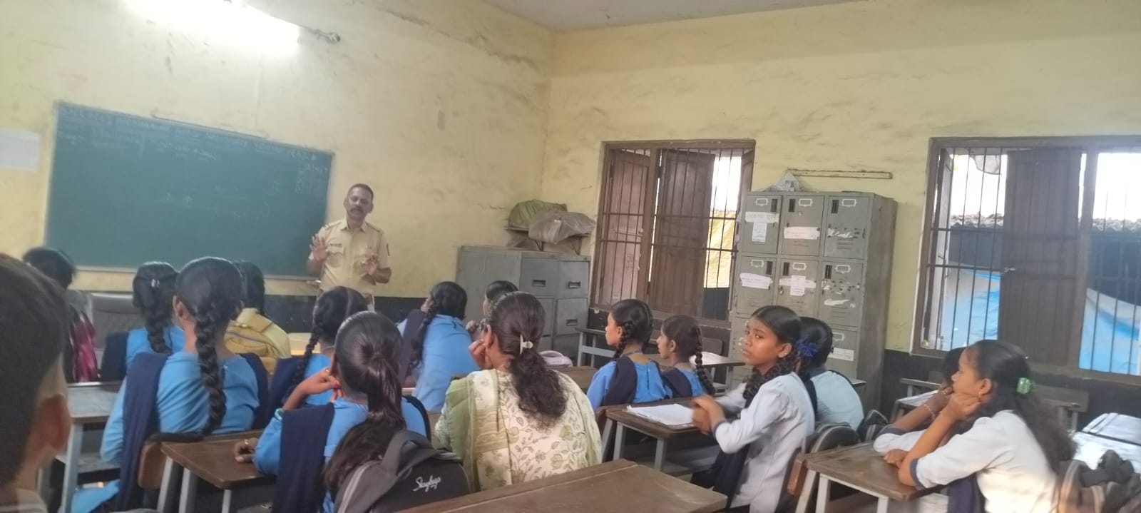 You are currently viewing अंकित तेलगू माध्यमिक शाळा पद्मानगर भिवंडी