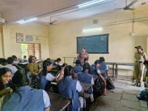 Read more about the article दिनांक 07-04-2026 रोजी सकाळी 11-30 ते 12-30वा. पावेतो  कोळसेवाडी पोलीस स्टेशन हद्दीतील नूतन ज्ञान मंदिर शाळा कल्याण पूर्व ब गट येथे ” स्टुडंट पोलीस कॅडेट ” या कार्यक्रम अंतर्गत प्रशिक्षण कार्यशाळा घेण्यात आली.