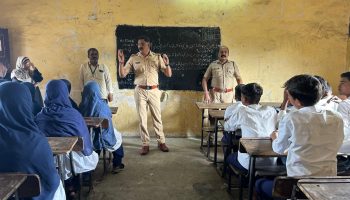दिनांक – 07/08/2024 रोजी student police cadet , programme अंतर्गत अवचित पाडा उरदु माध्यमिक शाळा, भिवंडी, जिल्हा ठाणे येथील इ. 8 वी, 9 वी . चे SPC विद्यार्थ्यांना फिर्याद ( FIR ) आणि महाराष्ट्र पोलीस या विषयावर लेक्चर दिले.